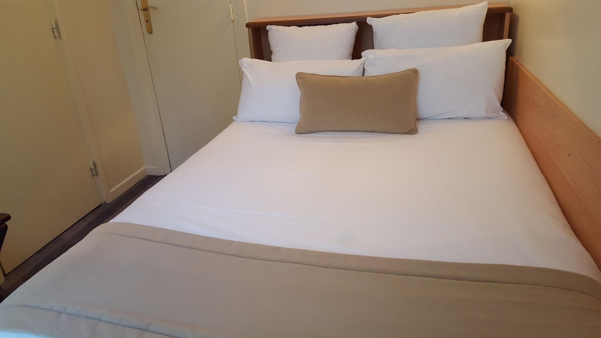 Hotel Saint Cyr Etoile Paris Ngoại thất bức ảnh