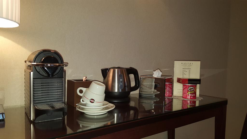Hotel Saint Cyr Etoile Paris Ngoại thất bức ảnh