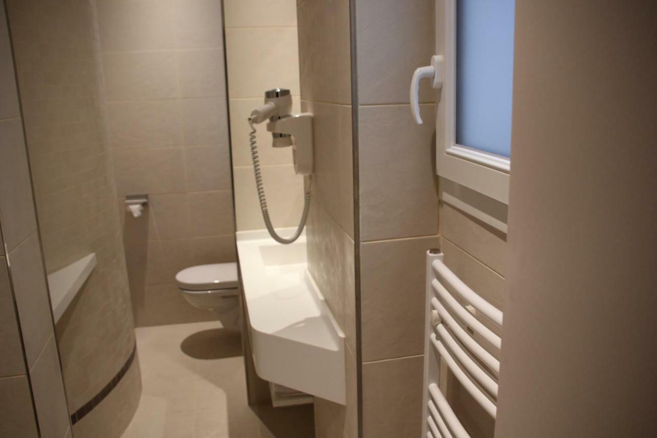 Hotel Saint Cyr Etoile Paris Ngoại thất bức ảnh