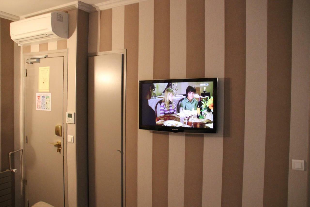 Hotel Saint Cyr Etoile Paris Ngoại thất bức ảnh